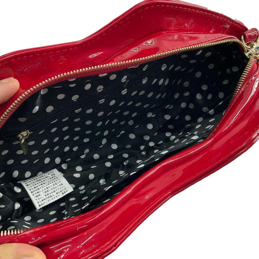 新品未使用　katespade リップ型チェーンクラッチ2way バッグ 訳あり 2WAYバッグ リップ型 モチーフクラッチショルダー リップ