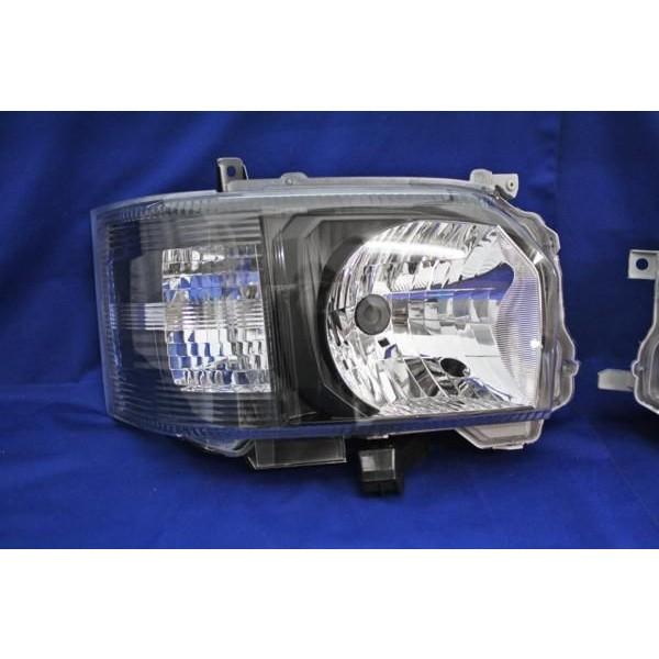 200系 ハイエース 4型 純正 タイプ インナー ブラック ハロゲン H4