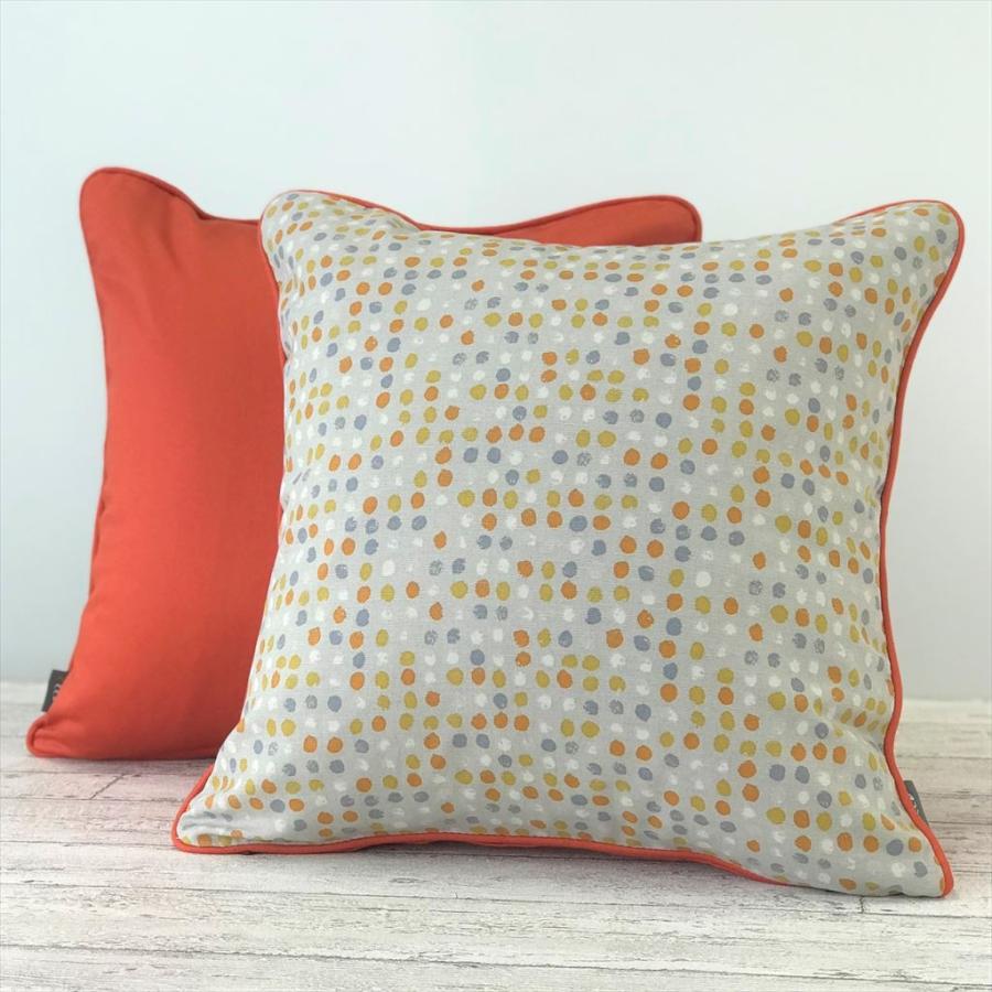 クッションカバー 45x45 北欧 輸入生地 イギリス製 インポート ドット 水玉柄 レトロ スカンジナビア ブルー オレンジ ドットドット アウトスタイル Pro 通販 Yahoo ショッピング