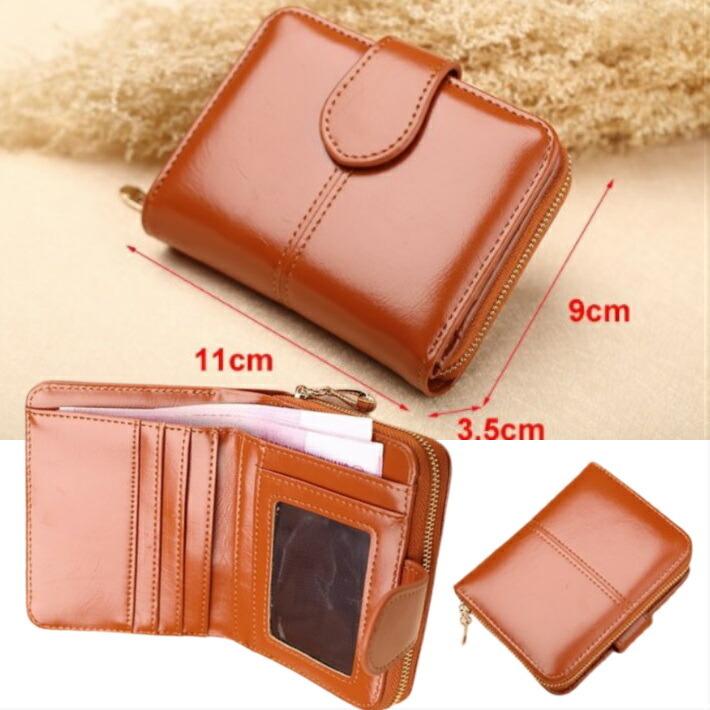 極美品✨ ヴァレクストラ　二つ折り財布　小銭入れ付き　ブラウン　レザー ヴァレクストラ Valextra SGNL0039 028 LOCPS99 二つ折り財布