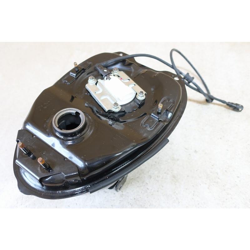 ☆ホンダ　AA04 スーパーカブ50PRO　燃料ポンプ、ガソリンタンク 即決！スーパーカブ50/AA04-110取り外し/ガソリンタンク フューエル
