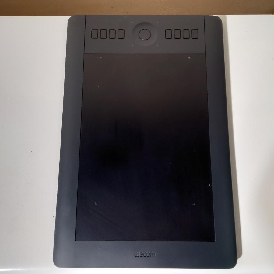 エプソン ワコム ペンタブレット intuos Pro medium PTH-651/K1 中古品  
