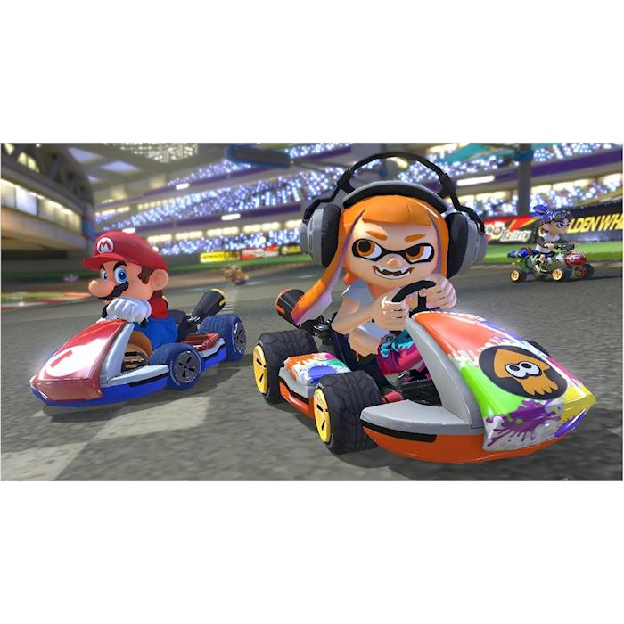 任天堂（Nintendo） マリオカート8 デラックス Switch (本体のみ