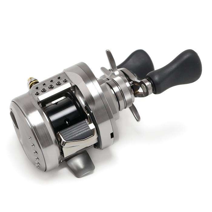 シマノ（SHIMANO） 美品 23 カルカッタコンクエスト BFS XG 右ハンドル