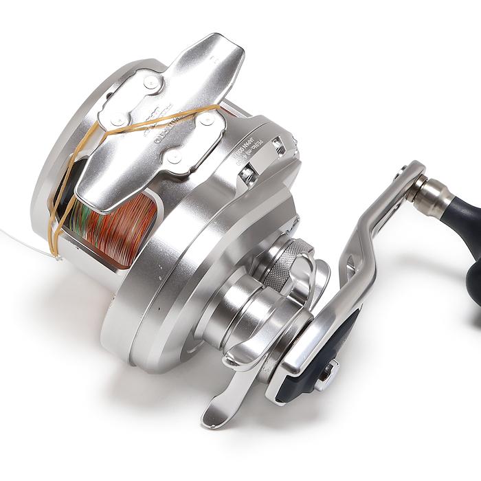 シマノ（SHIMANO） 17 オシアジガー 2000NR-PG 右ハンドル : おやま