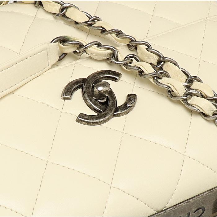 CHANEL シャネル マトラッセ トップハンドル フラップバッグ CHANEL シャネル マトラッセ トップハンドル フラップバッグ