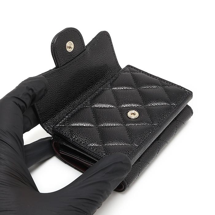 CHANEL（シャネル） 未使用 スモールフラップウォレット AP0230