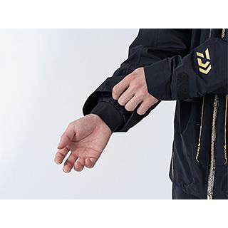 ローボード ダイワ DAIWA　DR-1021T トーナメントコンビアップレインスーツ お取り寄せ 【DGJ1056093004】(38610円)