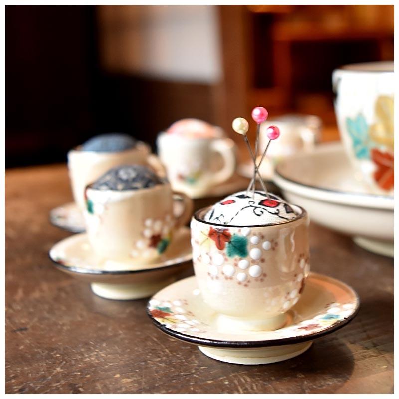 ✦飾り棚✦ ミニチュア陶器カップ＆ソーサー付き サンリオキャラクターズ ミニチュア陶器カップ＆ソーサー 5種セット