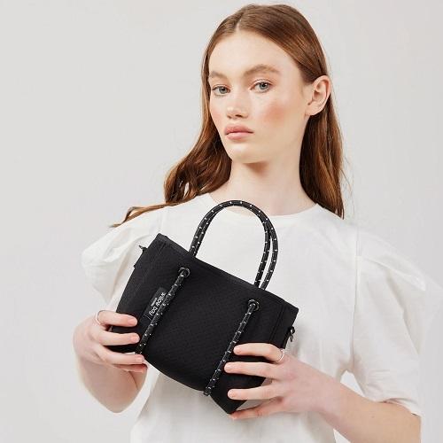 AUS発 Willow bay カワイイ♪使えるネオプレン2WAYミニバッグ (ブラック)-ホック- DAYDREAMER TINY Neoprene Tote Bag With Closure (Black)海外発送品｜ozstore｜10