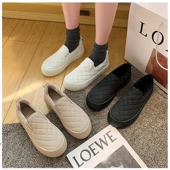 モカシン ファーシューズ 靴 レディース ムートン 内ボア パンプス おしゃれ 大きいサイズ 秋冬 フェイクムートン ローファー もこもこ フラット ぺたんこ 厚底 Ts012 25 ピー アンド クロッシー 通販 Yahoo ショッピング