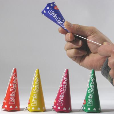 散らからない クラッカー 音だけ 結婚式 お誕生日 お祝い 二次会 イベント 音だけゴミなしくん 40個入 K 1401 1001 U Ca0172 パーティークラッカーのカネコ 通販 Yahoo ショッピング