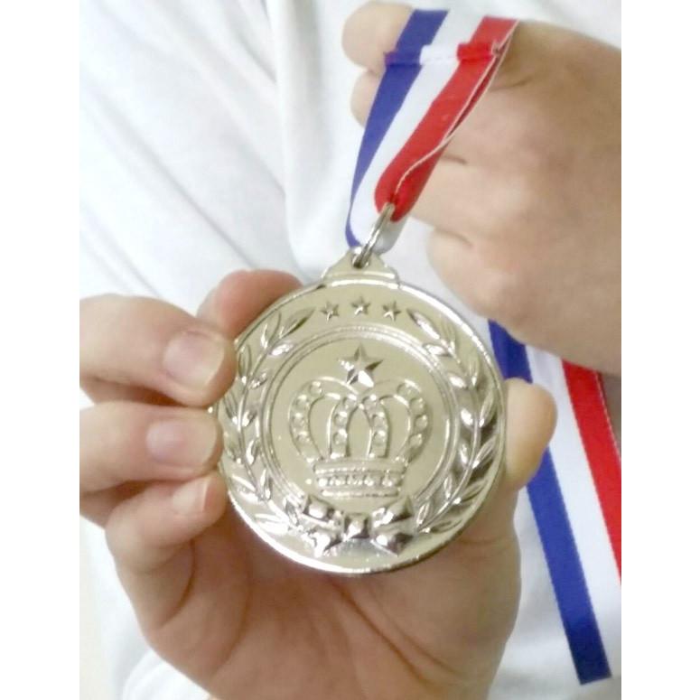 (6点までメール便も可能) シルバーメダル 銀 メダル 準優勝 第2位 二等賞 大会 運動会 体育祭 表彰式 イベント/ NEW銀メダル (1個入) (K-3508_104027)｜p-kaneko｜02