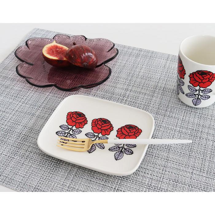 marimekko（マリメッコ） 爆買 プレート 皿 ヴィヒキルース Vihkiruusu
