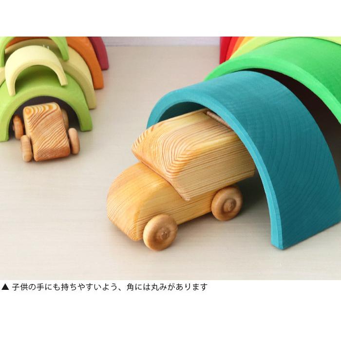 Debresk デブレスカ社 北欧のくるま郵便車車のおもちゃ 知育玩具