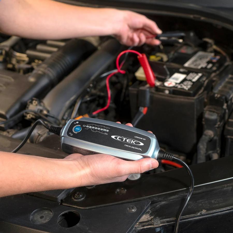 CTEK LITHIUM XS 12V バッテリーチャージャー 本体　未使用品 訳あり】CTEK バッテリーチャージャー＆メンテナー リチウムXS JP