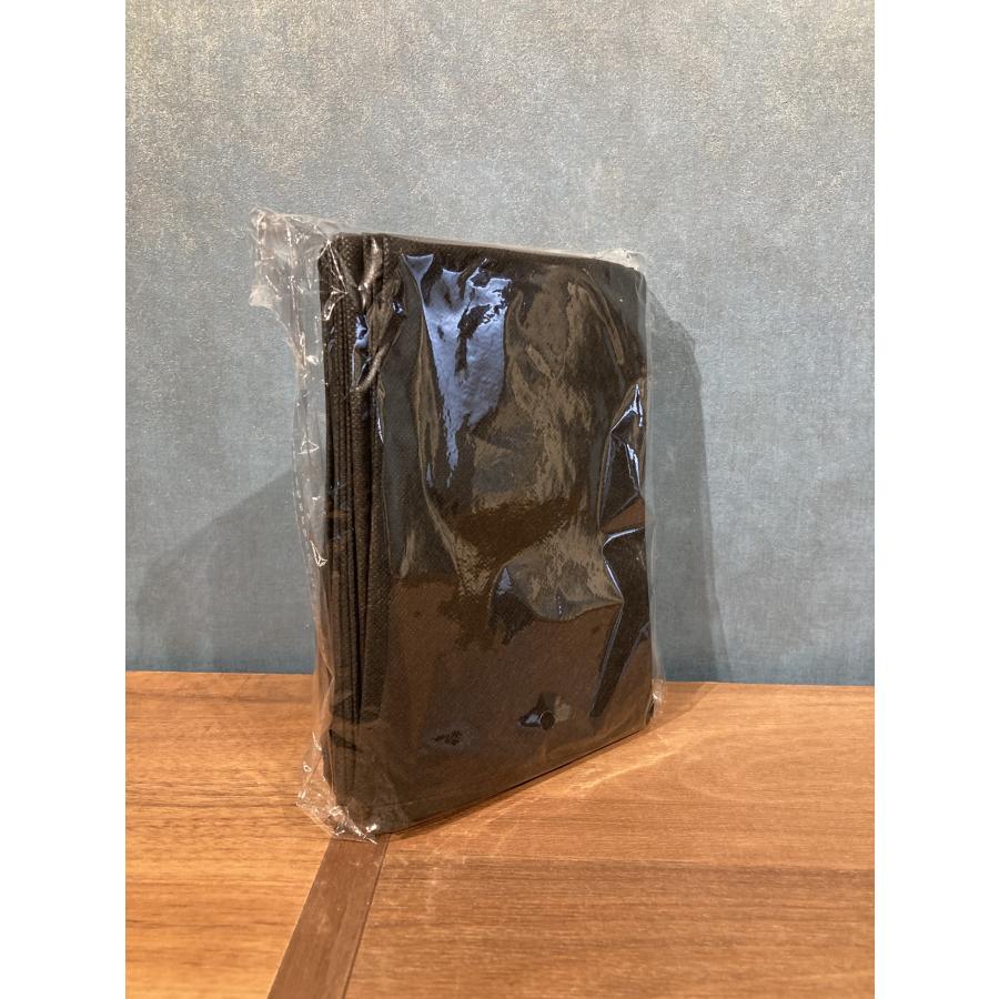 【100枚】不織布エプロン （黒） 業務用 使い捨て 紙 エプロン ラーメン 焼肉店 飲食店 ブラック 不織布 エプロン （送料無料） 100枚(25枚入×4) | ブランド登録なし | 02