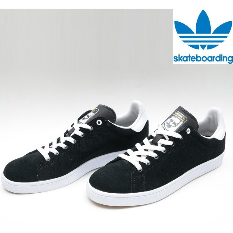 skating in stan smiths