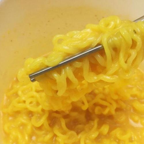 オットギ リアルチーズラーメンカップ麺 1g 1個 480kcal チーズラーメン インスタントカップ麺 韓国ラーメン インスタントラーメン 韓国料理 韓国食品 P6152 八道韓国食品 通販 Yahoo ショッピング