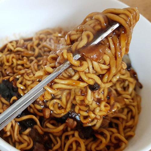 農心 チャパゲティ カップ 麺 大 123g 1個 カップラーメン ジャージャー麺 韓国ラーメン インスタントラーメン ジャジャン麺 韓国食品 P622 八道韓国食品 通販 Yahoo ショッピング
