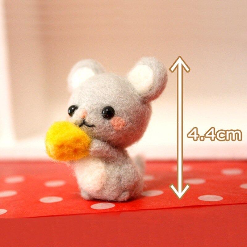 羊毛フェルト 手芸キット 人形 ハンドメイド ネズミ キーホルダー