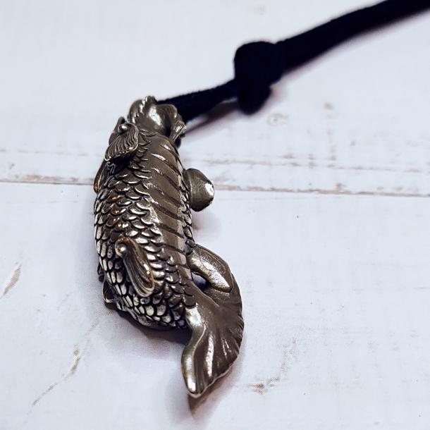 ネックレス ペンダント アンティーク レトロ レア 真鍮 ブラス 鯉 魚 