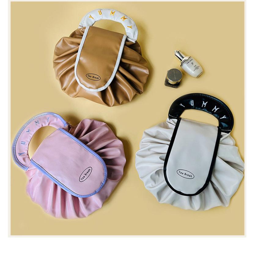 化粧ポーチ 巾着型 メイクポーチ コスメポーチ レディース 女性 大容量 収納袋 レザー調 小物入れ コスメ収納 メイク道具入れ トラベルポーチ おしゃれ 旅行 |  | 09