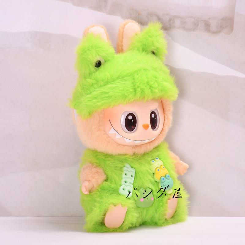 LABUBU ラブブ　ぬいぐるみ labubu キーホルダー ぬいぐるみ 服 座る ラブブのぬいぐるみ