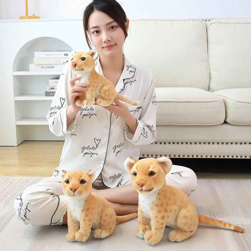 可愛い リアル ライオン ヒョウ 豹 ぬいぐるみ 動物 おもちゃ 可愛い リアル ライオン ヒョウ 豹 ぬいぐるみ 動物 おもちゃ