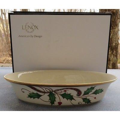 お歳暮 レノックス Quality 1st Bowl Serving Vegetable Oval Gold Nouveau Holiday Lenox Lenox その他食器、カトラリー