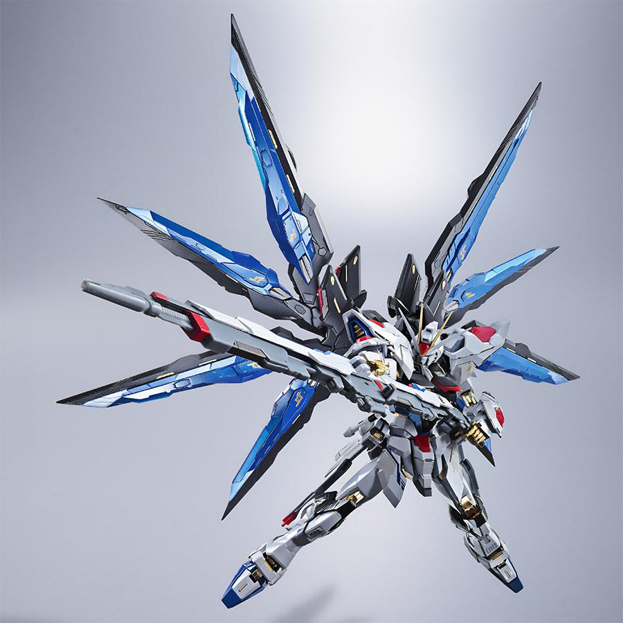 【26.06月販売分】 METAL BUILD 『機動戦士ガンダムSEED DESTINY』 ストライクフリーダムガンダム ＜リバイパル版＞ 塗装済可動フィギュアの画像