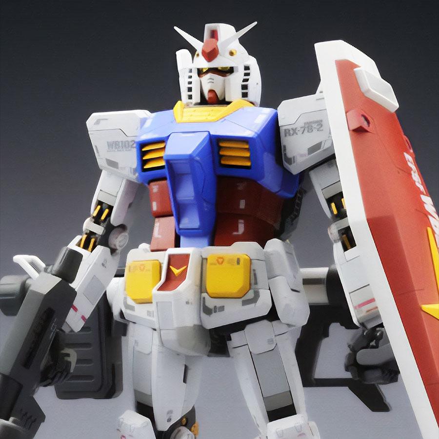 バンダイ　 ガンダム 1/100【 MG ver3.0 プラモデル　完成品】 Amazon | ガンプラ MG 1/100 RX-78-2 ガンダムVer.3.0 (機動戦士