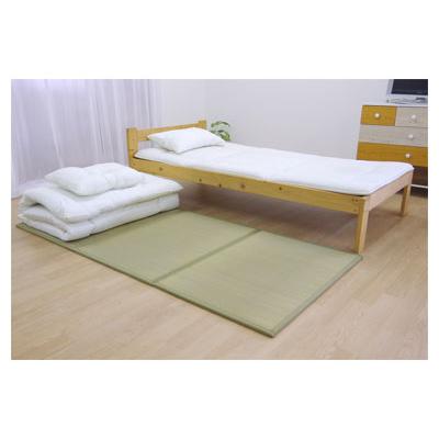 マットレス 三つ折り 折りたたみ い草マットレスPRO 100×210cm 7710609 イケヒコ・コーポレーション │ マットレス 折り畳み い草 畳 体圧分散 寝具 介護用品の画像
