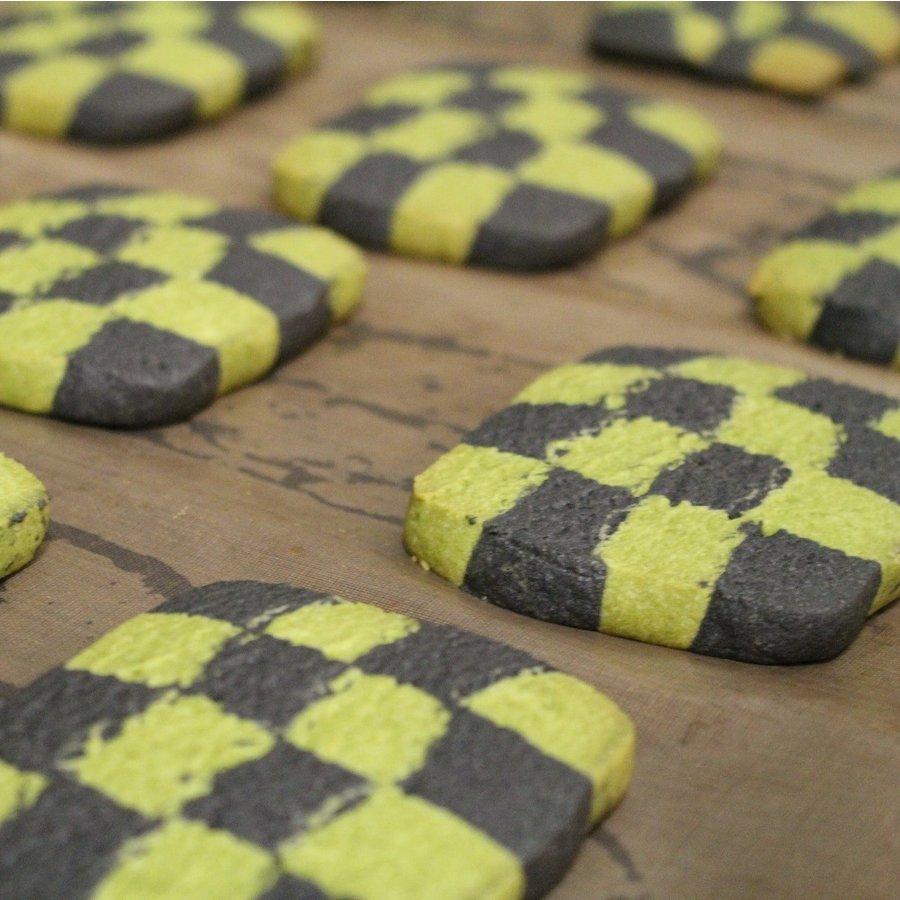 大10枚または小30枚 市松模様クッキーキット 竹炭 抹茶 鬼滅の刃柄風 簡単手作りお菓子キット レシピ付き ホワイトデー22 手作り 子供 P 06 01 パン工房home 通販 Yahoo ショッピング