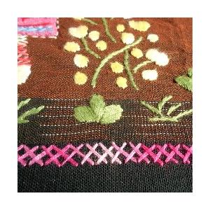 モン族 刺繍タペストリー1 : アジア雑貨 パンパラ - 通販 - Yahoo