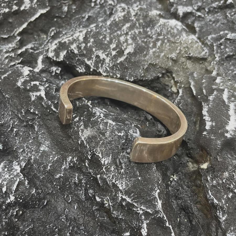 【CHOLOS / チョロス】SILVER×GOLDバングル CHOLOS / チョロス】SILVER×GOLDバングル