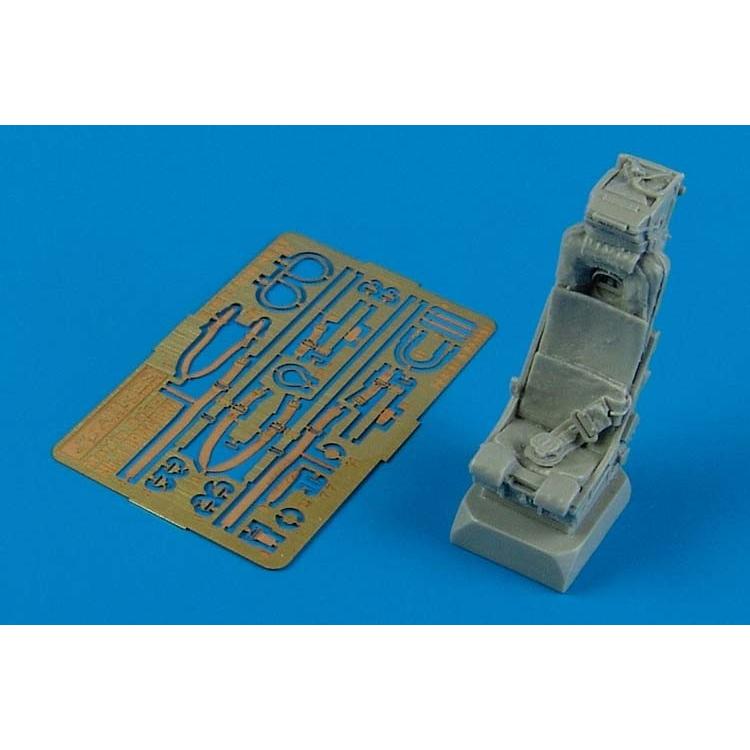 マーチンベイカー みなせ ☆C106_8/17日_東6_ｷ-19_☆庭付戸建☆某A産業リク