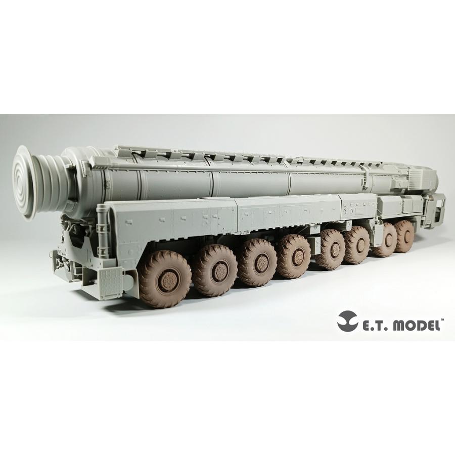 E.T.モデル P35-114 1/35 ロシア 15U175 TEL/RS-12M ICBM E.T.モデル P35-114 1/35 ロシア 15U175 TEL/RS-12M ICBM