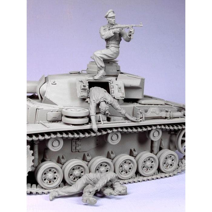 タンクモデル T-35090 1 35 ドイツ 戦車兵 脱出 夏 41-44 3体 ホビーショップ レギュラス - 通販 - Yahoo ショッピング