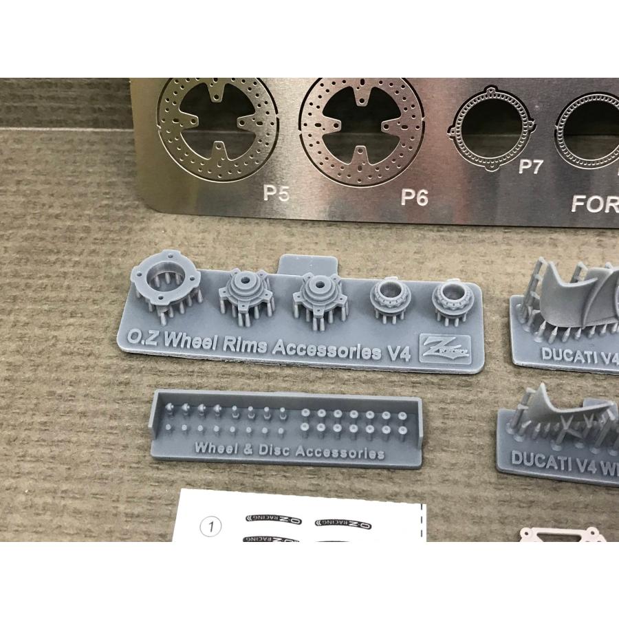 Zワークショップ Z01-005 1/12 ドゥカティ V4R/S ホイール & ブレーキ