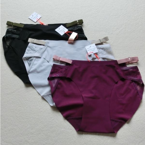 【M】 ３枚セット トリンプ アーバン レギュラーショーツ 【0145-11】 triumph 4950円 グレー黒ワイン AMST1238 Mini 10201437