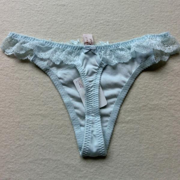 フロラーレ バイ トリンプ 【M】トリンプ ストリングショーツ ☆p0166