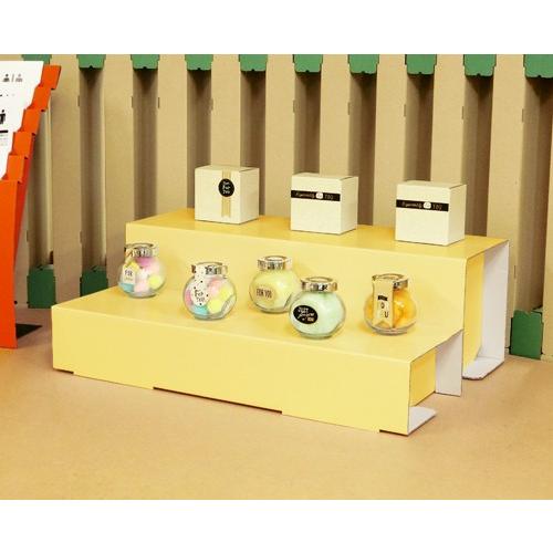 簡単組立てダンボール製卓上什器 ひな壇100(W586*D392) : ペーパー