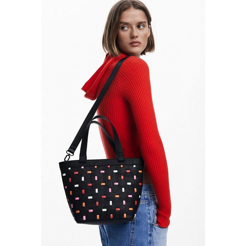 Desigual】個性派レッドバッグ スタッズ付き ミニショルダー