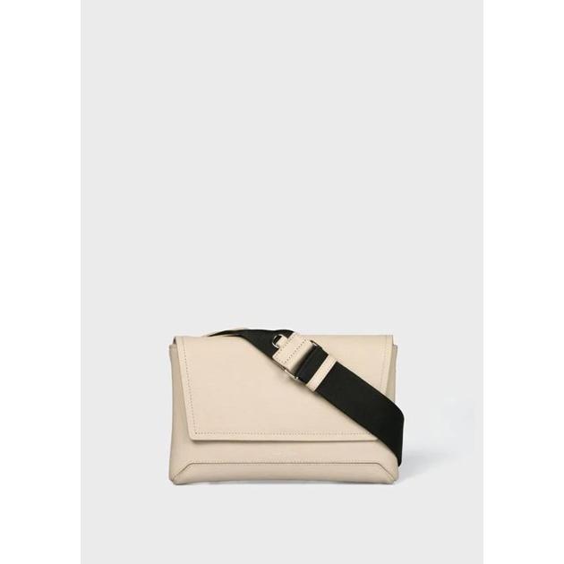 Paul Smith（ポール・スミス） ショルダーバッグ クラシックエンボス