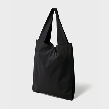 【送料無料】【ラッピング無料】ポールスミス Paul Smith トートバッグ PSライトポリエステル ブラックの画像