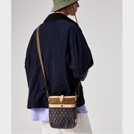 Paul Smith（ポール・スミス） ボディバッグ Paul Smith Loves Barbour