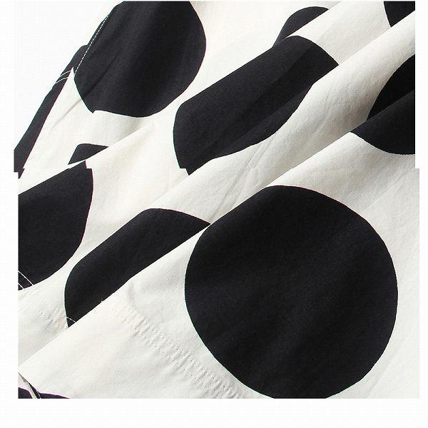 大きなドット柄ワンピース ノースリーブ 水玉 避暑 海 黒色 膝下 A