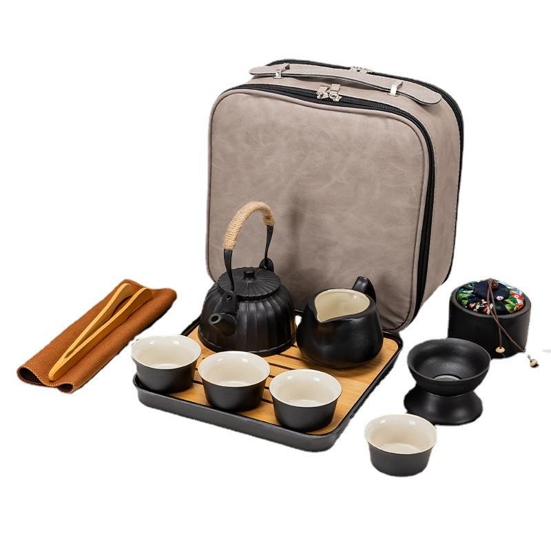茶器セット 旅行ティーセット 携帯用 旅行 収納バッグ付き 陶器 急須 湯呑みセット 和風 コンパクト 軽量 上品 おしゃれ 7w9o22r09a 食器 グラス カトラリー Yummums Hu