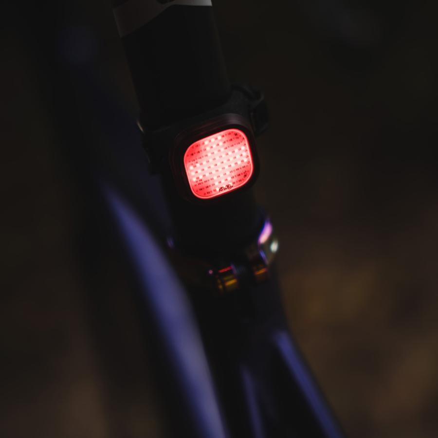 【日本正規品】：Knog ノグ Blinder Mini Cross ブラインダーミニ クロス 自転車 ライト 2年保証｜parksider｜18